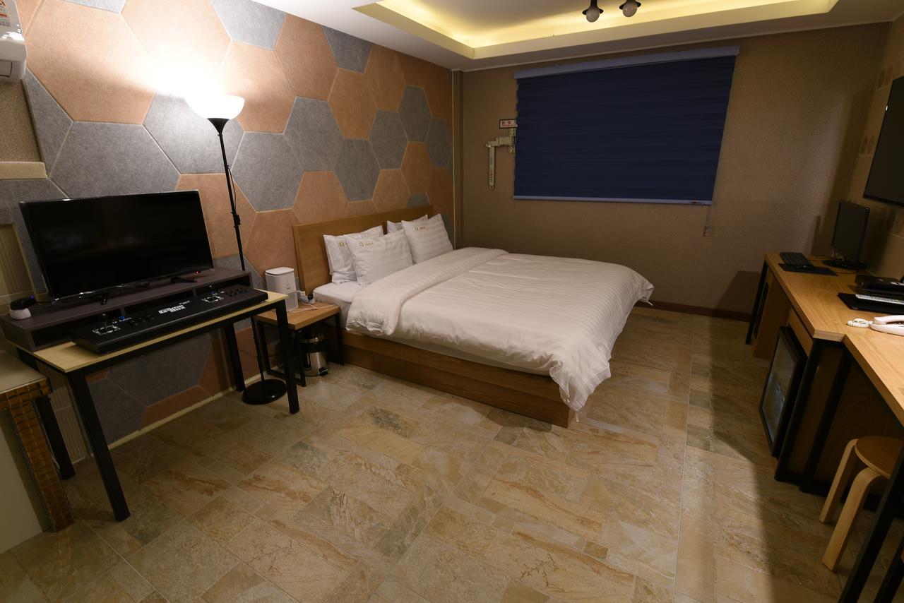 Jecheon Q Motel エクステリア 写真