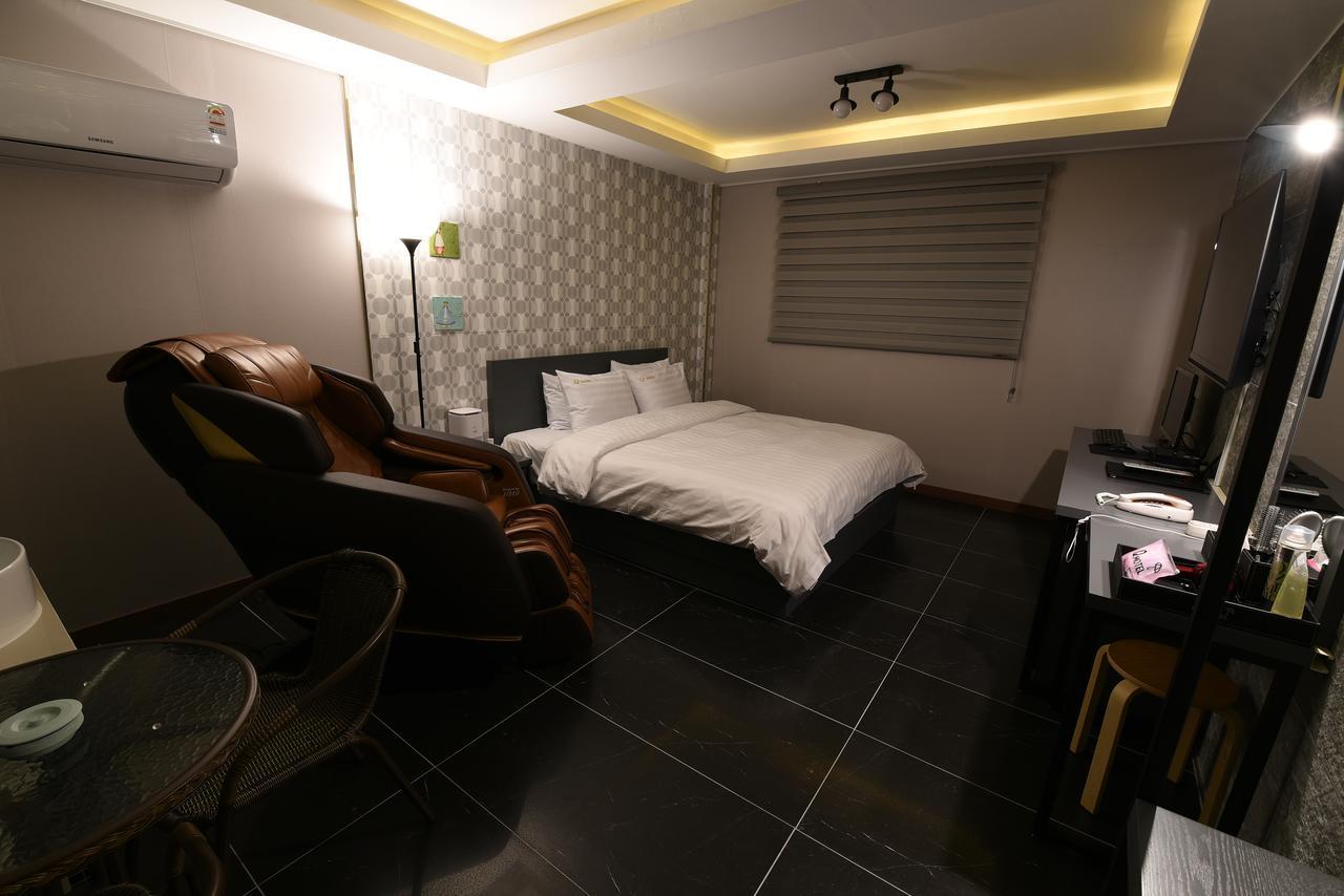 Jecheon Q Motel エクステリア 写真