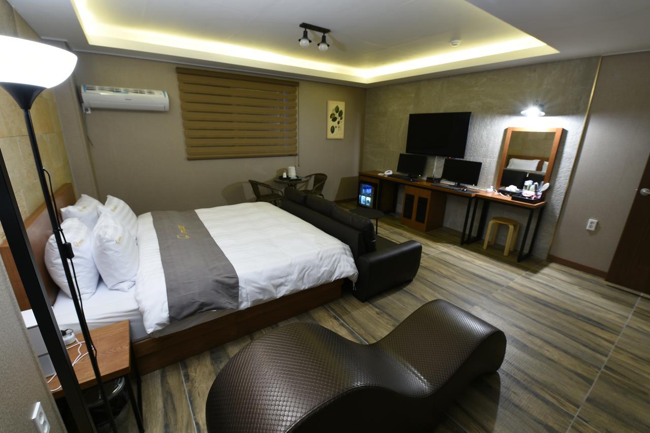 Jecheon Q Motel エクステリア 写真